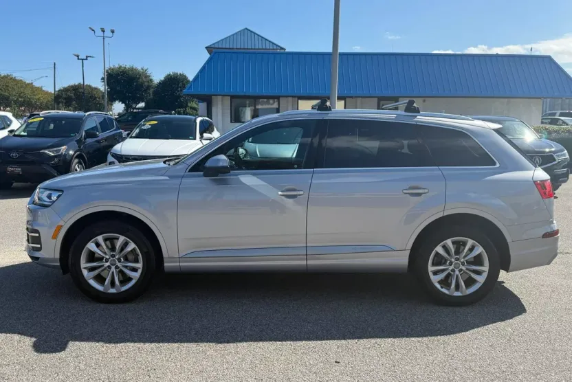 2019 Audi Q7 55 Premium photo 1
