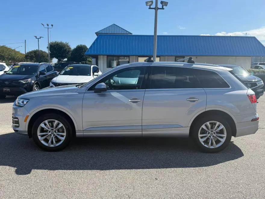 2019 Audi Q7 55 Premium photo 1