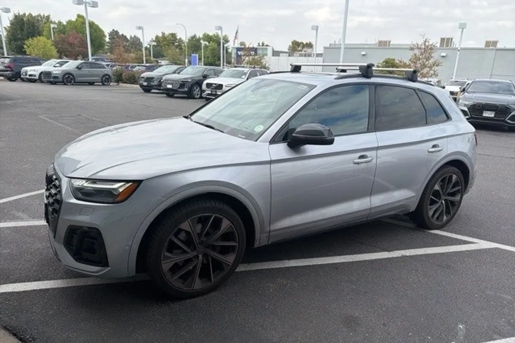 2022 Audi SQ5 Prestige photo 1