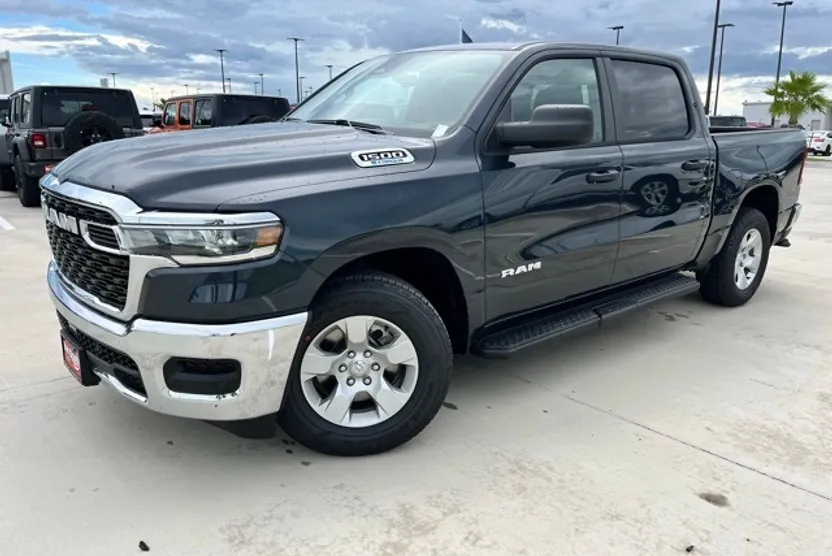 2025 Ram 1500 Tradesman photo 1