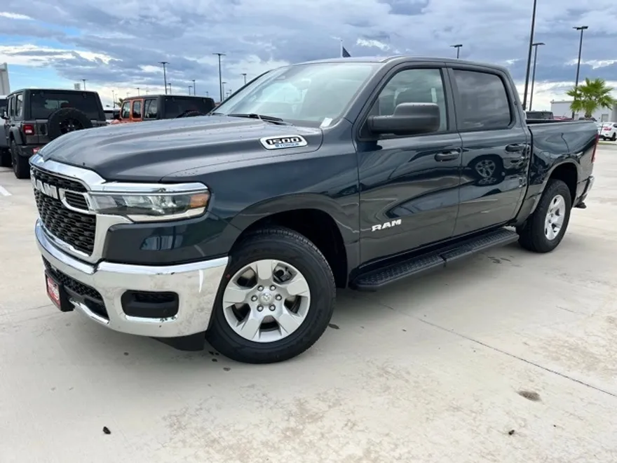 2025 Ram 1500 Tradesman photo 1
