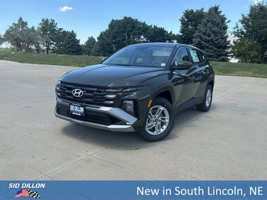 2025 Hyundai Tucson SE photo 1