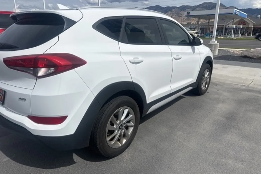 2018 Hyundai Tucson SEL photo 1