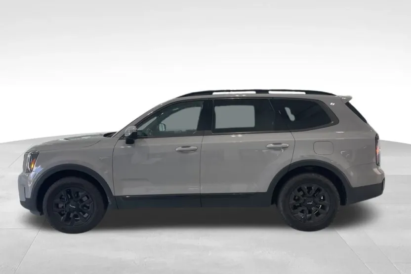 2024 Kia Telluride X-Pro photo 1