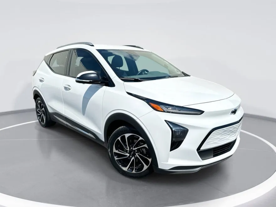2022 Chevrolet Bolt EUV Premier photo 1