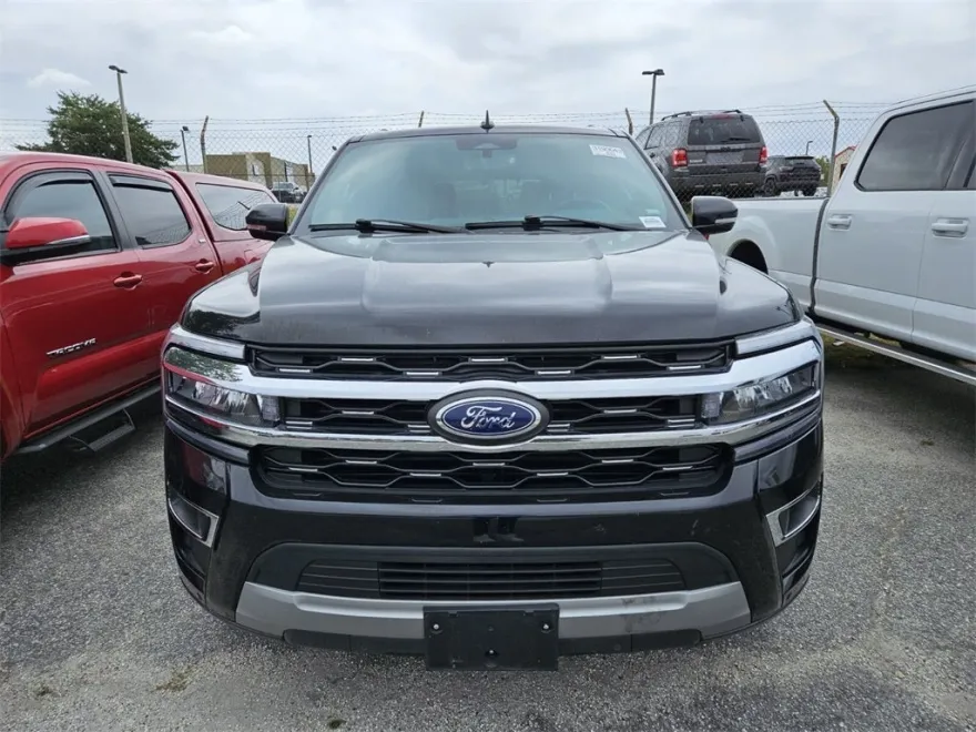 2024 Ford Expedition Limited photo 1