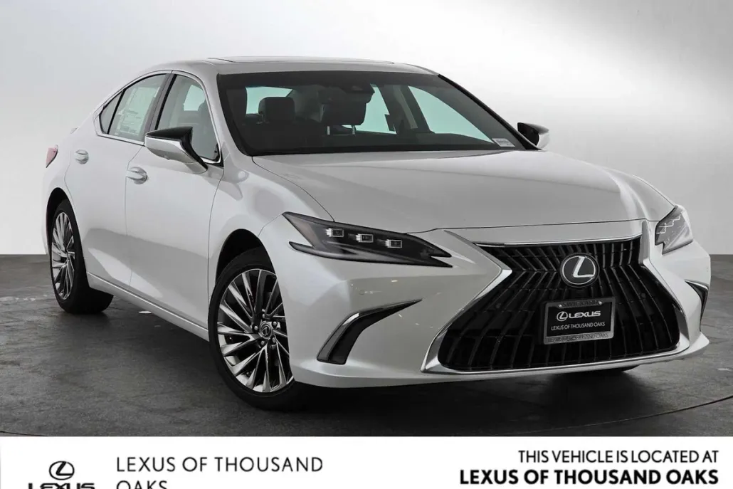 2025 Lexus ES 300h Luxury photo 1