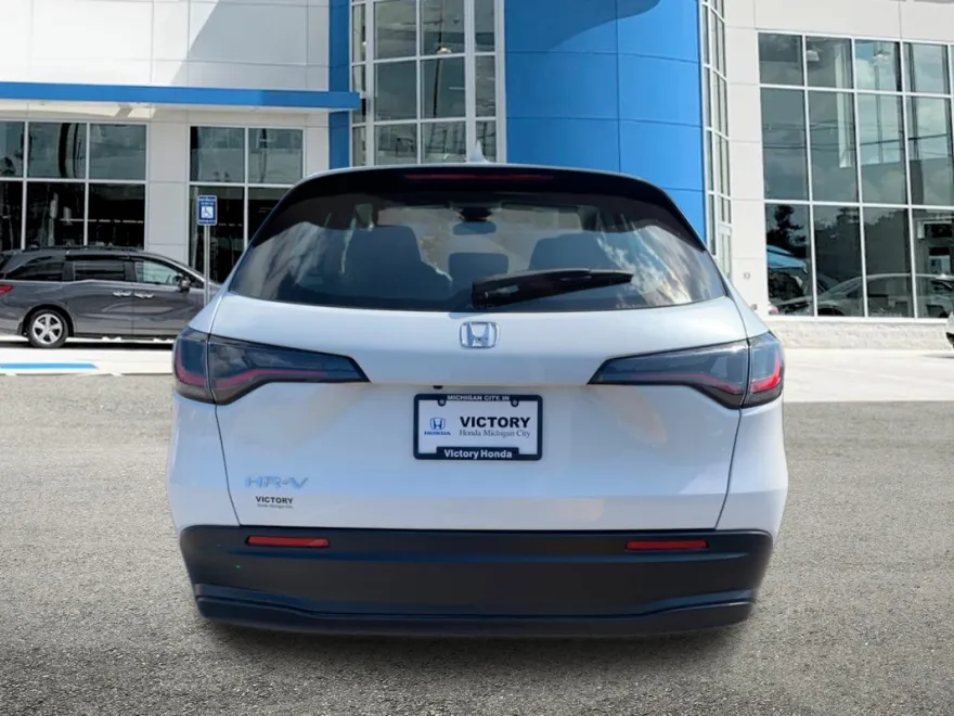 2024 Honda HR-V LX photo 1