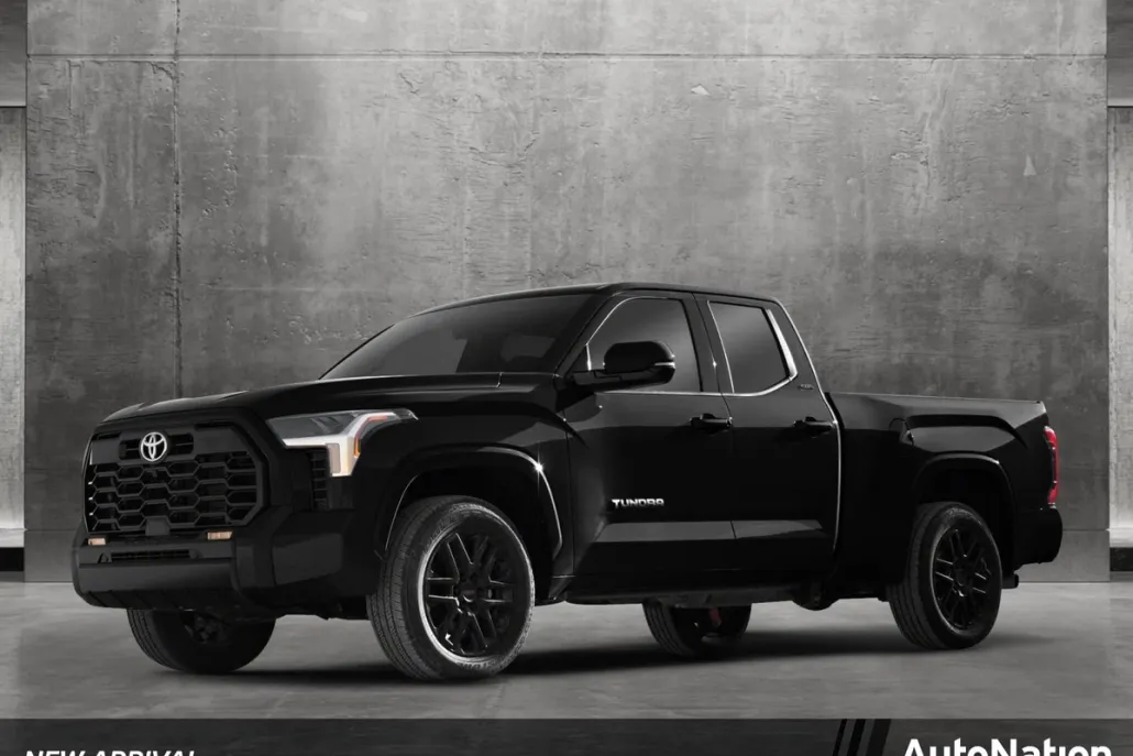 2022 Toyota Tundra Limited photo 1