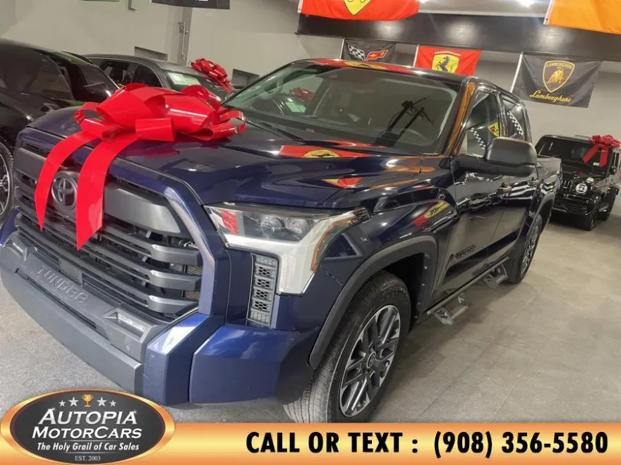 2022 Toyota Tundra SR5 photo 1
