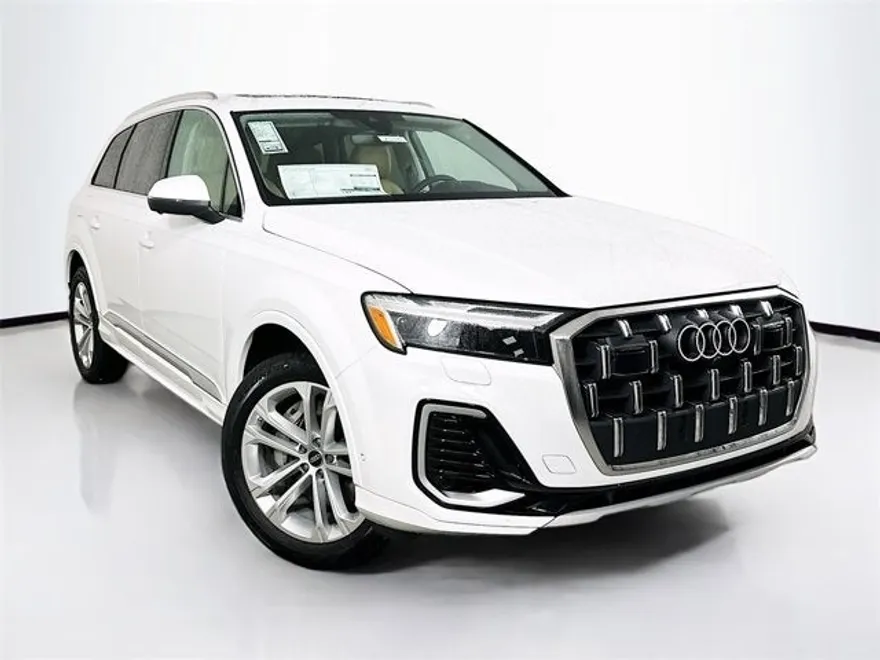 2025 Audi Q7 45 Premium photo 1