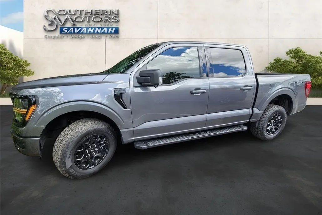 2025 Ford F-150 XLT photo 1