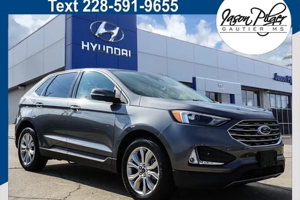 2022 Ford Edge Titanium photo 1