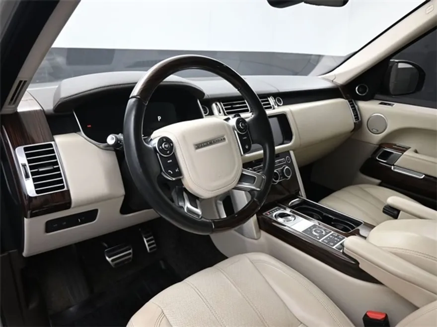 2017 Land Rover Range Rover SuperCharged photo 1