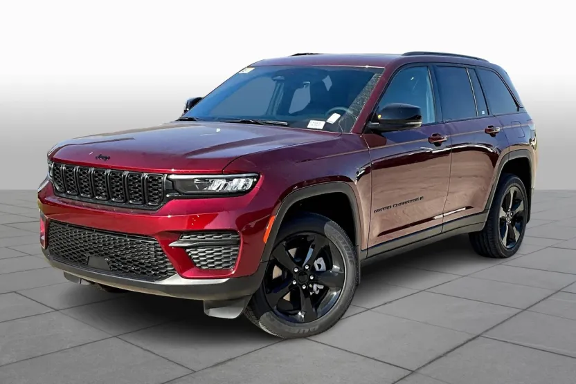 2025 Jeep Grand Cherokee Laredo Altitude photo 1