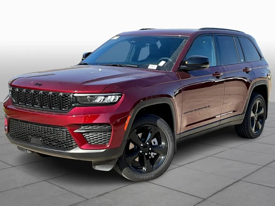 2025 Jeep Grand Cherokee Laredo Altitude photo 1