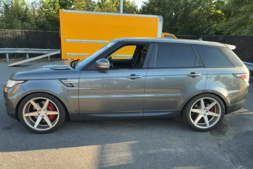 2016 Land Rover Range Rover Sport SuperCharged photo 1