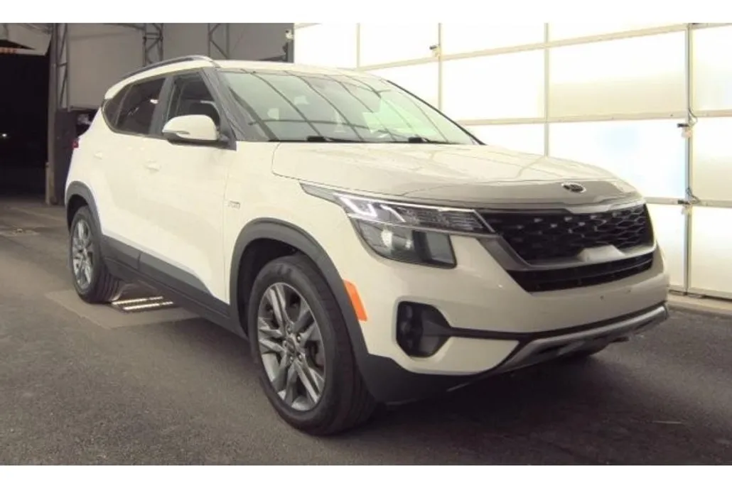 2021 Kia Seltos S photo 1