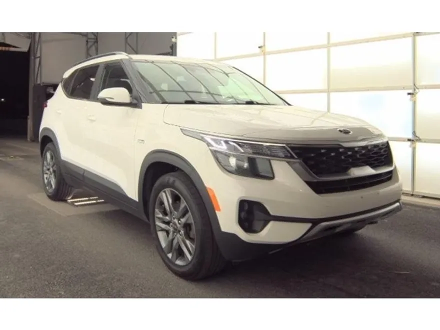 2021 Kia Seltos S photo 1