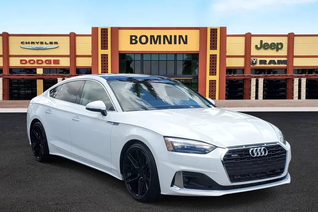 2022 Audi A5 Premium Plus Quattro photo 1