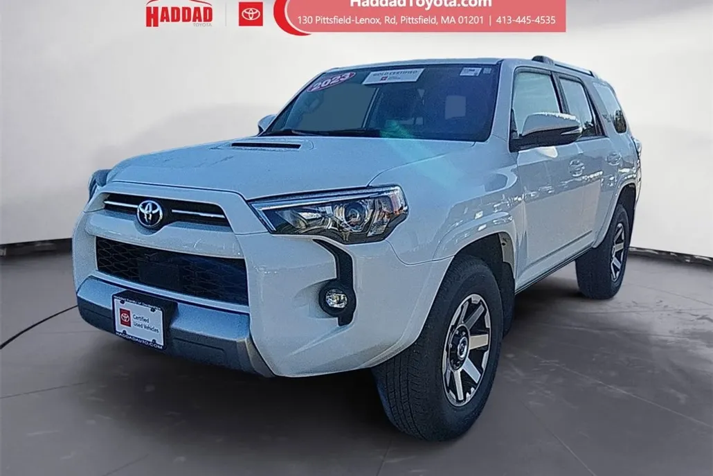 2023 Toyota 4Runner TRD Off-Road Premium photo 1