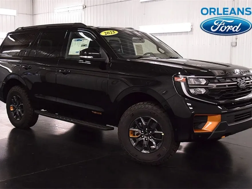 2025 Ford Expedition photo 1