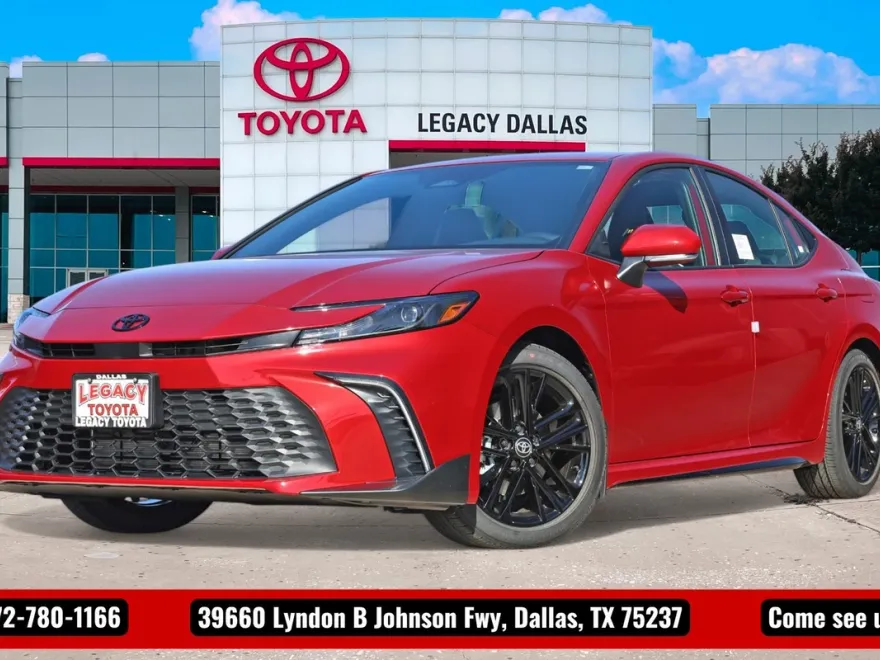 2026 Toyota Camry SE photo 1