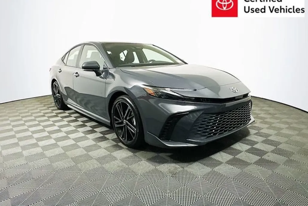 2025 Toyota Camry XSE photo 1