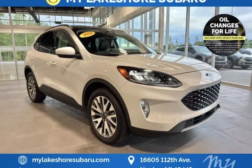 2022 Ford Escape Titanium photo 1