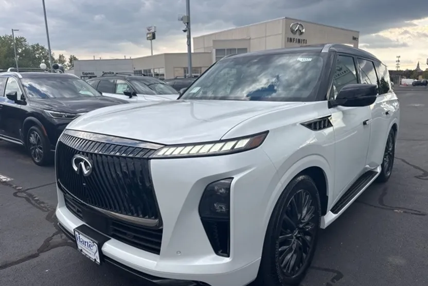 2026 Infiniti QX80 photo 1