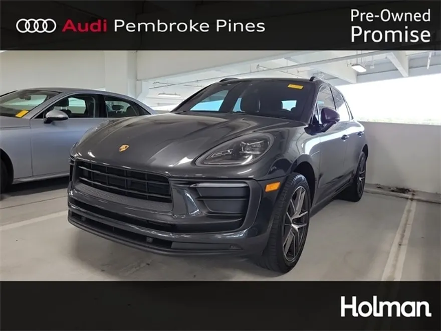 2022 Porsche Macan Base photo 1