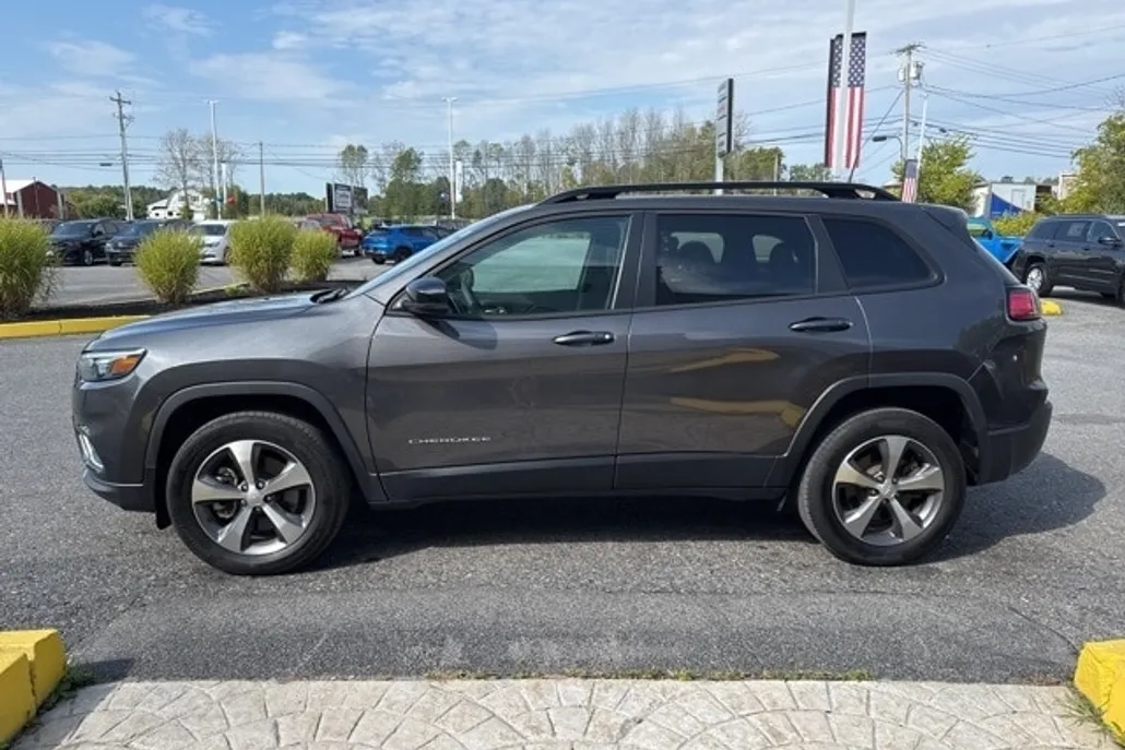 2022 Jeep Cherokee Limited photo 1