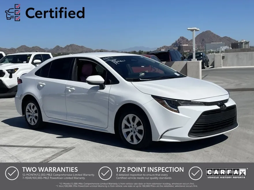 2024 Toyota Corolla LE photo 1