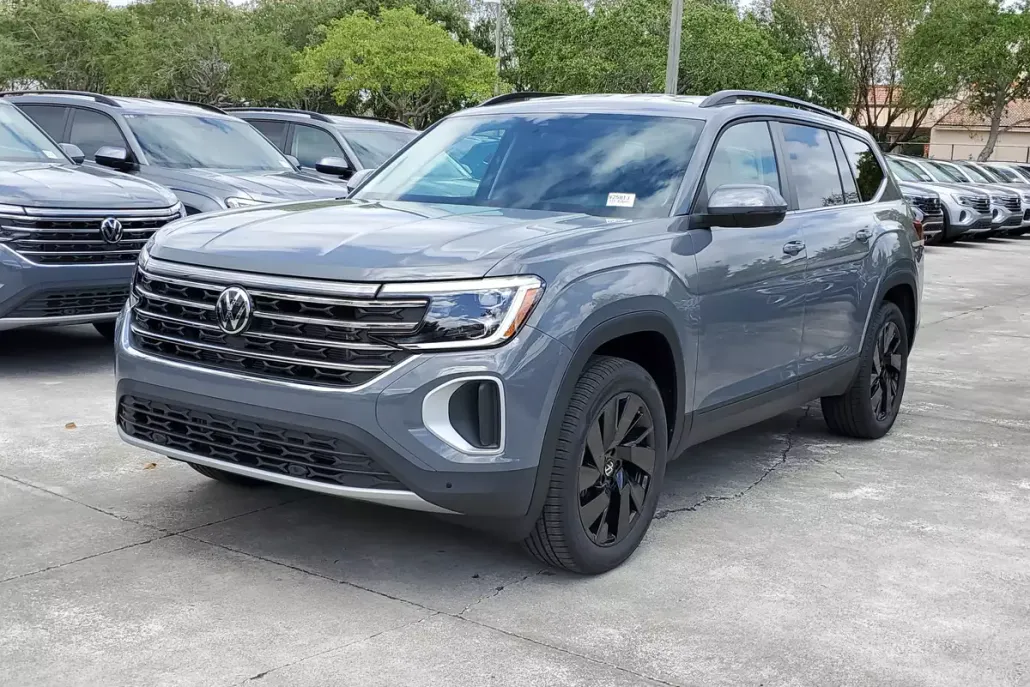 2025 Volkswagen Atlas SE Technology photo 1