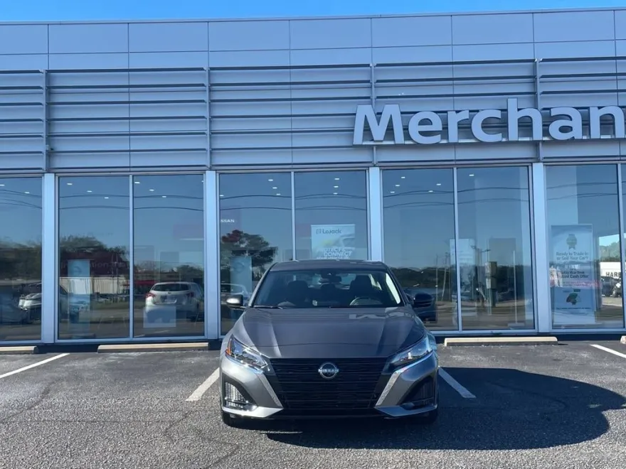 2025 Nissan Altima S photo 1