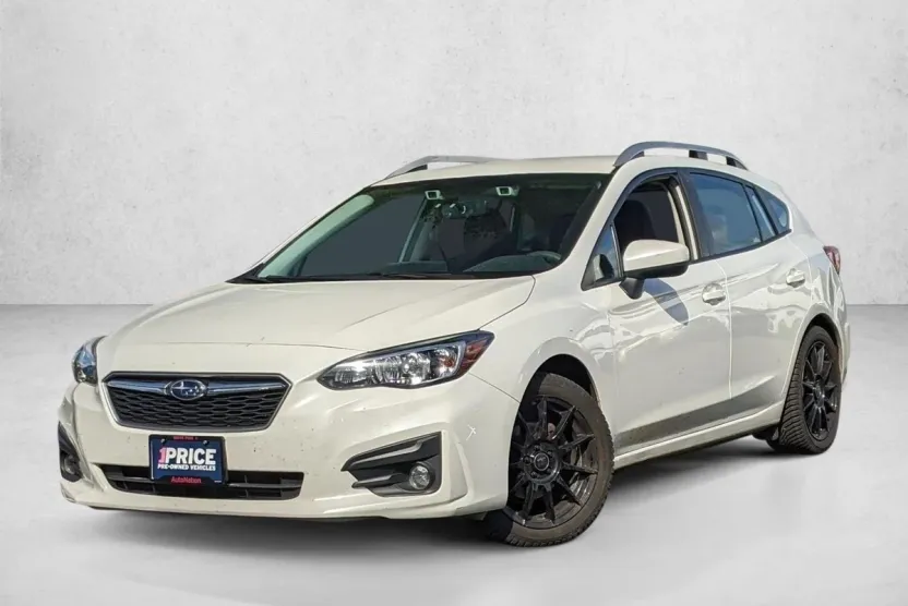 2019 Subaru Impreza Premium photo 1