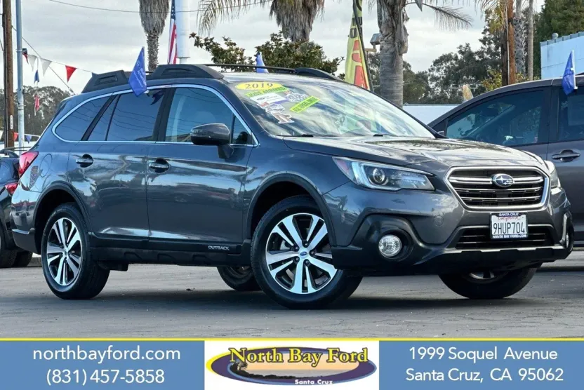 2019 Subaru Outback Limited photo 1