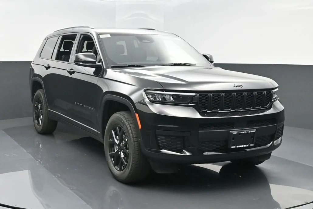 2025 Jeep Grand Cherokee Altitude X photo 1