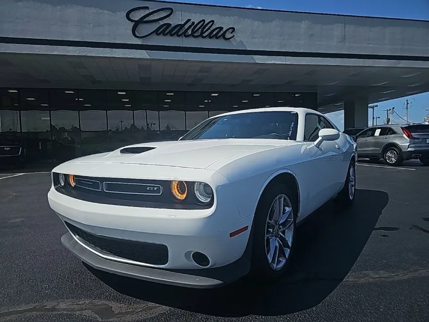2023 Dodge Challenger GT photo 1