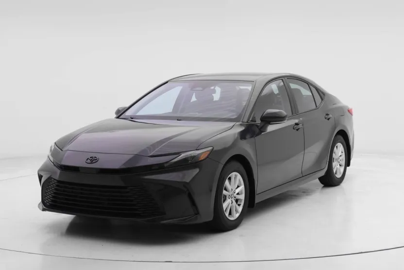 2025 Toyota Camry LE photo 1