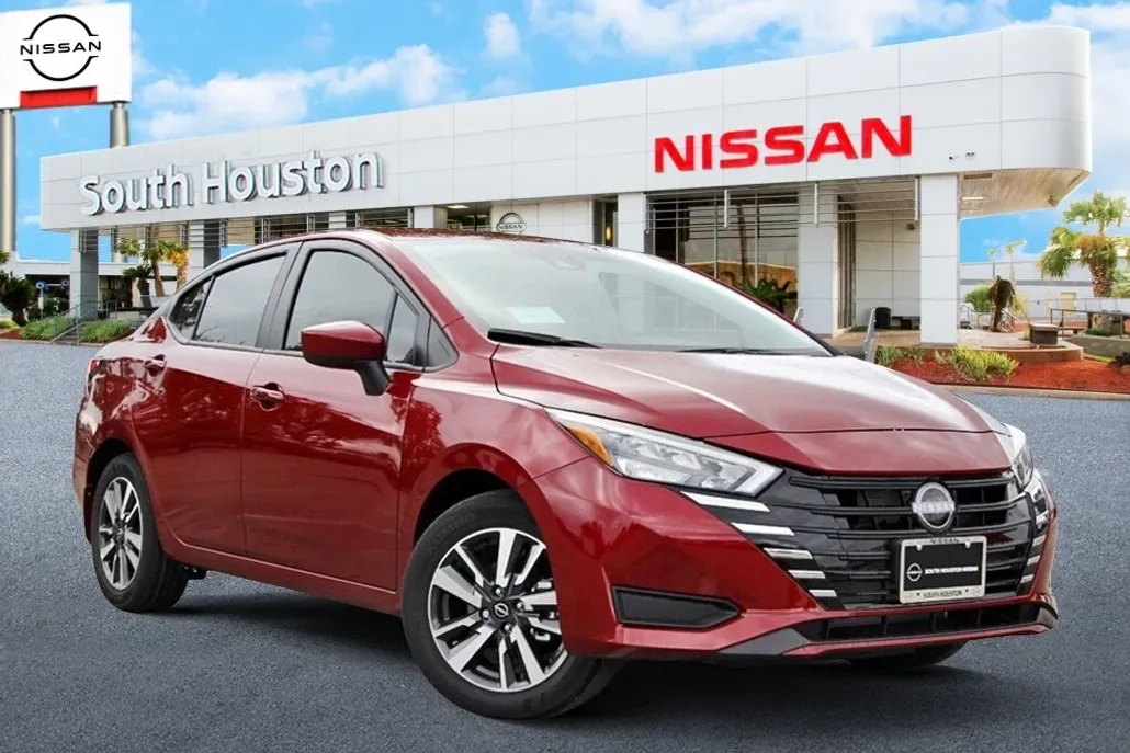 2025 Nissan Versa 1.6 SV photo 1