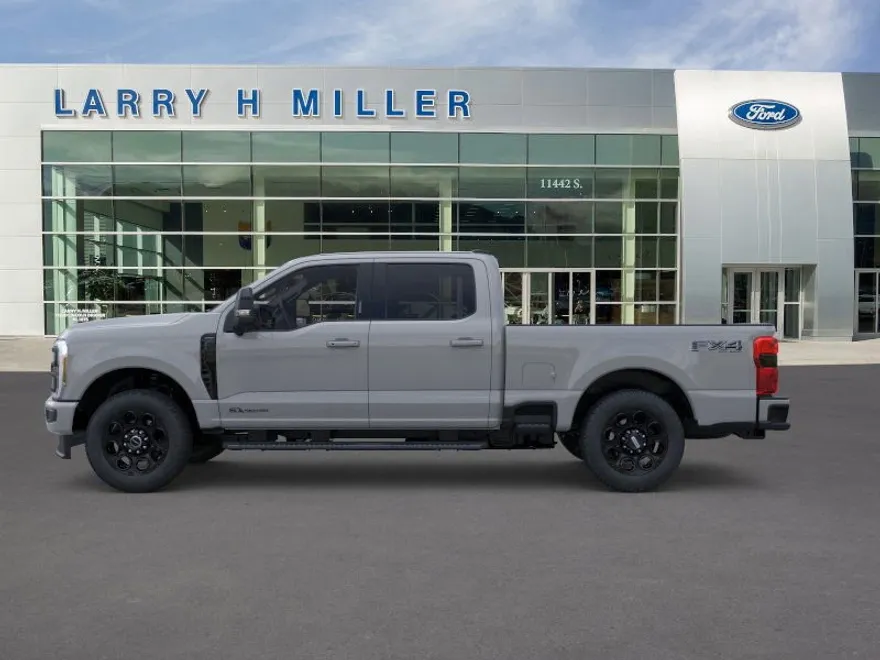 2025 Ford F-250 Lariat photo 1
