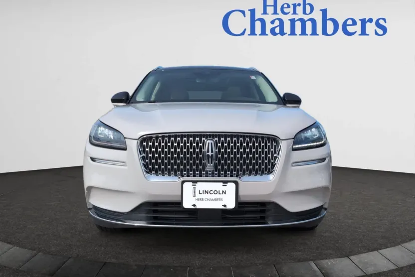 2022 Lincoln Corsair Standard photo 1