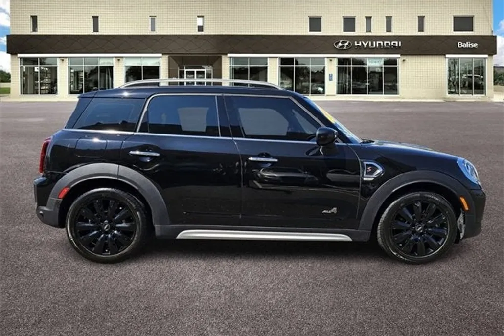 2022 Mini Countryman ALL4 S photo 1