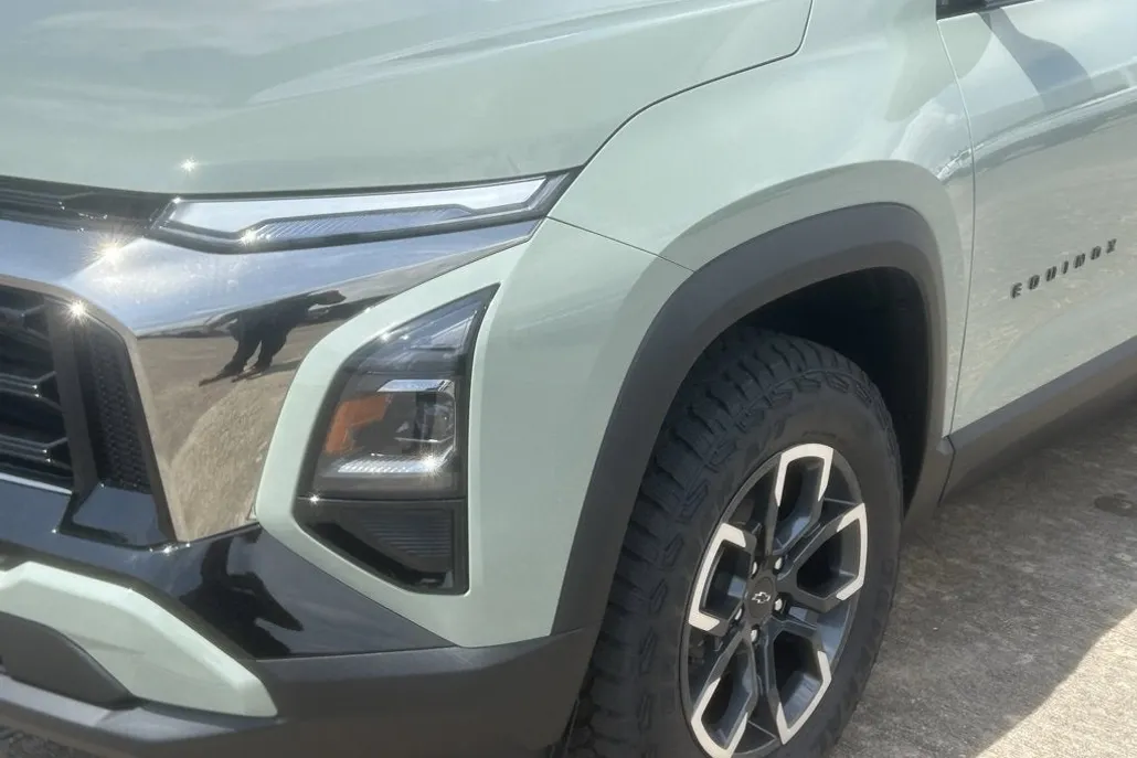 2026 Chevrolet Equinox ACTIV photo 1