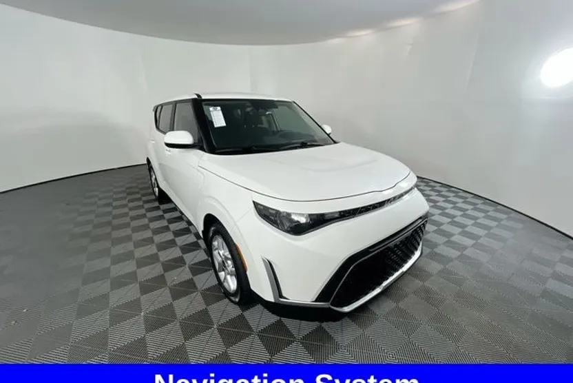 2024 Kia Soul S photo 1
