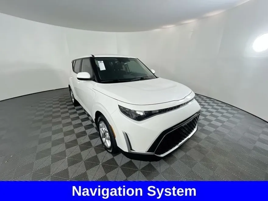 2024 Kia Soul S photo 1