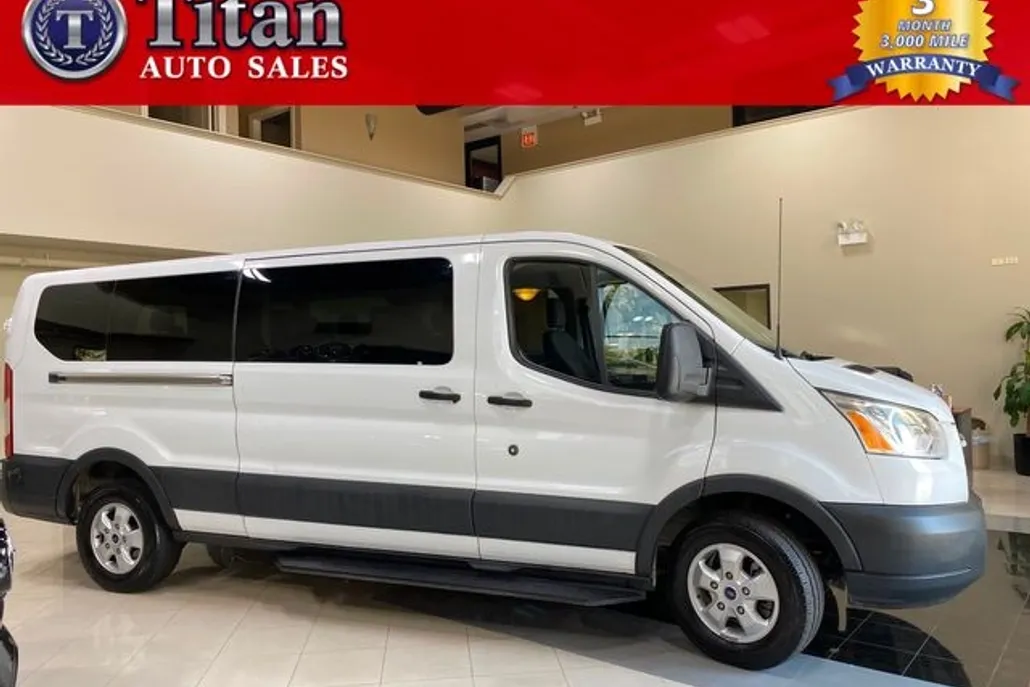 2018 Ford Transit XLT photo 1