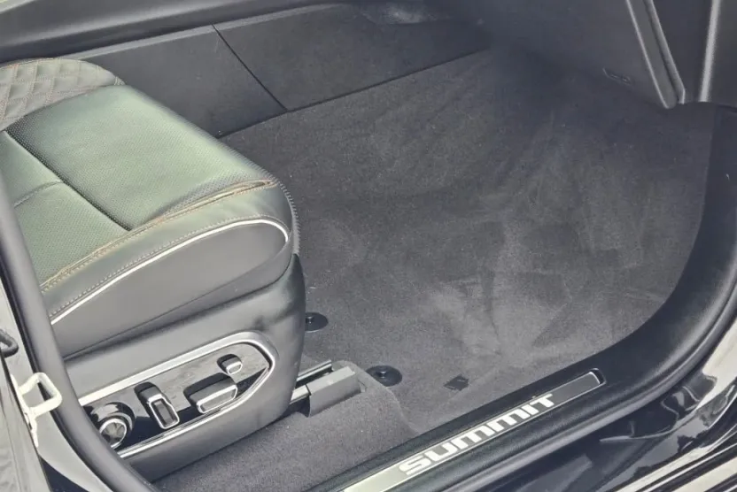 2021 Jeep Grand Cherokee L Summit Reserve photo 1