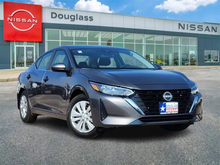 2025 Nissan Sentra S photo 1